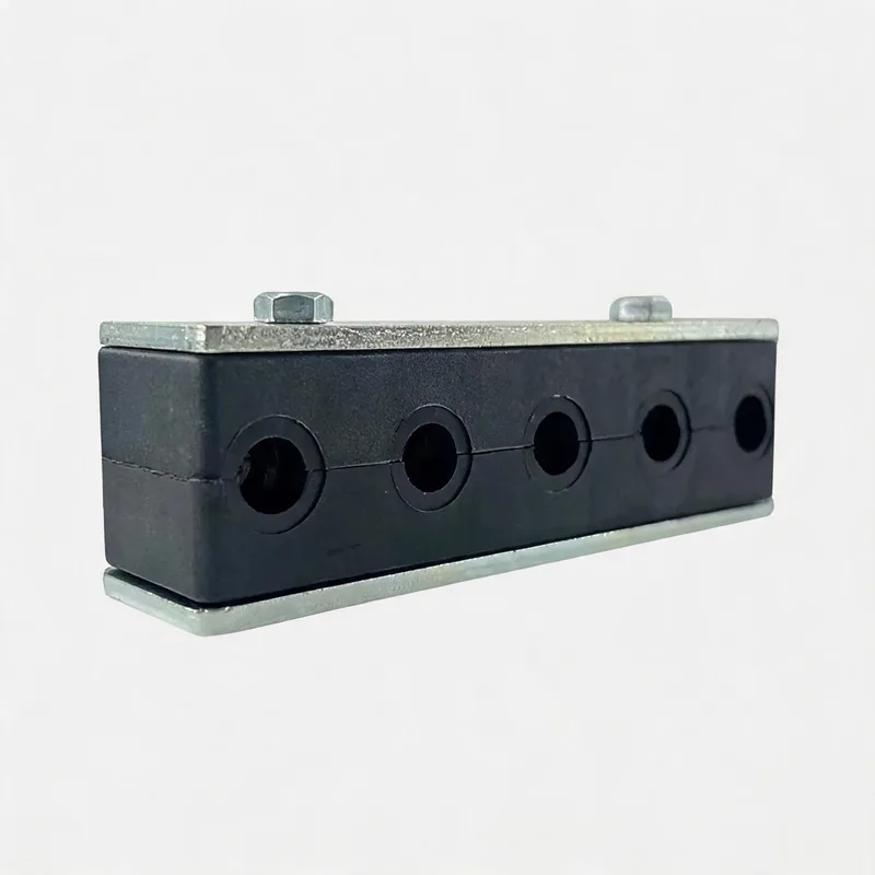 WQH 5-hole outer-hex nylon pipe clamp — angled view, nylon body — DIN 3015-2, ø14–108 mm