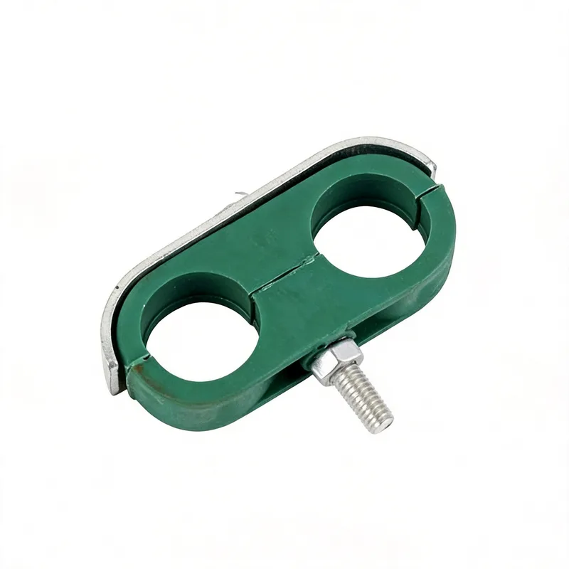 WQB*4 double-post marine pipe clamp — angled view, nylon / stainless 316L — marine DIN 3015, ø6–22 mm