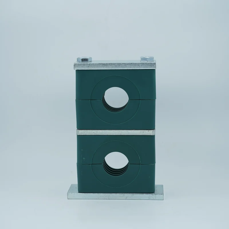 DIN 3015 heavy pipe clamps in multilayer stacking arrangement